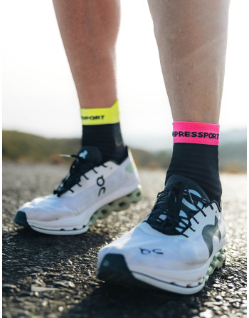 Pro Racing Socks v4.0 Ultralight Run High - BLACK/SAFE YELLOW/NEO PINK 